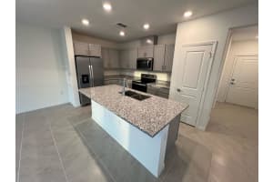 680 STONEY POINT CIRCLE, DAVENPORT, FL 33896 - MLS#MFRS5147180