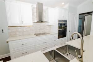 8301 FOSTER DRIVE, DAVENPORT, FL 33896 - MLS#MFRS5147214