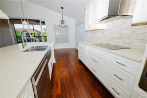 8301 FOSTER DRIVE, DAVENPORT, FL 33896 - MLS#MFRS5147214