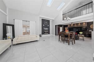 211 SHADOW BAY DRIVE, ORLANDO, FL 32825 - MLS#MFRS5147279