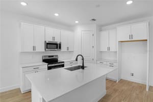 139 WATERSTONE LOOP, TAVARES, FL 32778 - MLS#MFRS5147300