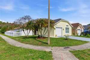 2400 WEYMOUTH COURT, KISSIMMEE, FL 34743 - MLS#MFRS5147332