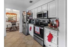 5516 SEDGEFIELD STREET, ORLANDO, FL 32808 - MLS#MFRS5147387