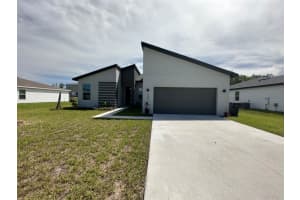 207 Begonia Ln, POINCIANA