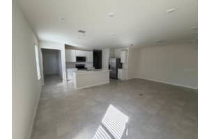 824 LYNX STREET, DAVENPORT, FL 33837 - MLS#MFRS5147487