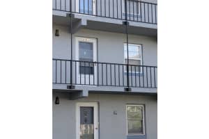 333 LAKE HOWARD DRIVE, WINTER HAVEN, FL 33880 - MLS#MFRS5147514