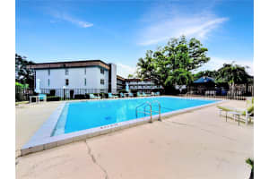 333 LAKE HOWARD DRIVE, WINTER HAVEN, FL 33880 - MLS#MFRS5147514