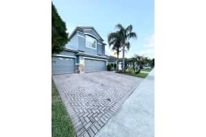 1034 BELLA VIDA BOULEVARD, ORLANDO, FL 32828 - MLS#MFRS5147598