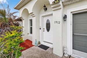 1912 LAKEVIEW PLACE, KISSIMMEE, FL 34759 - MLS#MFRS5147705