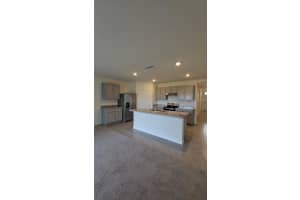 812 AUBURN GROVE COURT, AUBURNDALE, FL 33823 - MLS#MFRS5147980