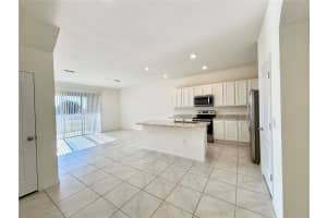 401 FELTRIM RESERVE BOULEVARD, DAVENPORT, FL 33837 - MLS#MFRS5148005