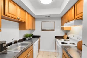 1040 BUENA VISTA DRIVE, LAKE ALFRED, FL 33850 - MLS#MFRS5148222