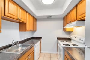 1040 BUENA VISTA DRIVE, LAKE ALFRED, FL 33850 - MLS#MFRS5148230