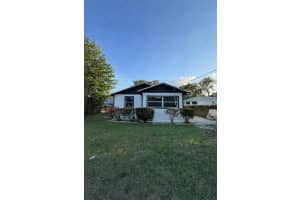 3420 Avenue R Nw, WINTER HAVEN