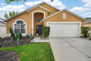 419 Buckingham Cir, DAVENPORT