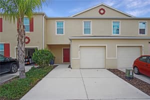 467 Arbor Lakes Dr, DAVENPORT