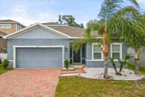 357 Siesta Vista Ct, DAVENPORT