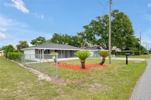 825 AVENUE Y AVENUE, WINTER HAVEN, FL 33881 - MLS#MFRS5148593