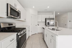 33857 SKY BLOSSOM CIRCLE, LEESBURG, FL 34788 - MLS#MFRS5148631