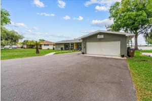 4881 LAKE CECILE DR, KISSIMMEE, FL 34746 - MLS#MFRS5148659