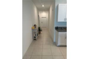 1923 Yellow Trl Lakeland, FL 33801 - Off Market