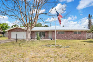 7615 NORTHERN OAK STREET, MELBOURNE, FL 32904 - MLS#MFRS5148898