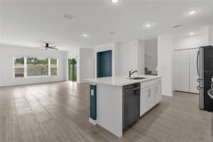 471 THOMPSON VILLAGE AVENUE, APOPKA, FL 32703 - MLS#MFRS5148958