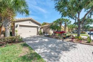 2459 PALM TREE DRIVE, KISSIMMEE, FL 34759 - MLS#MFRS5149121