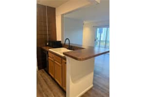 3827 BAY CLUB CIR #103, KISSIMMEE, FL 34741 - MLS#MFRS5149138
