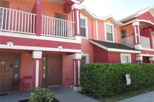 261 Autumn Ln #4, KISSIMMEE