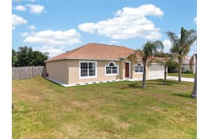541 ADRIEL AVENUE, WINTER HAVEN, FL 33880 - MLS#MFRS5149295