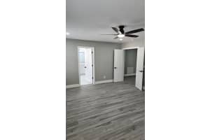5209 CREEKSIDE PARK AVENUE, ORLANDO, FL 32811 - MLS#MFRS5149327