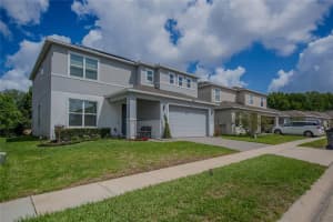 633 Ogelthorpe Dr, DAVENPORT