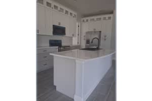 799 SW WHITE CLOUD STREET SW, PALM BAY, FL 32908 - MLS#MFRS5149507