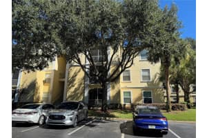8836 Dunes Ct #13-306, KISSIMMEE