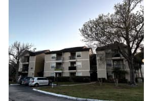1916 Lake Atriums Cir #44, ORLANDO
