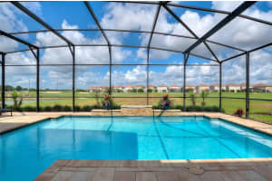 1130 BLACKWOLF RUN RD, DAVENPORT, FL 33896 - MLS#MFRS5149957