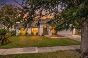 5068 Alamanda Dr, MELBOURNE