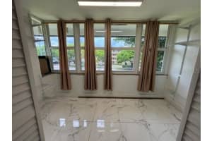 1400 191ST STREET, MIAMI, FL 33179 - MLS#MFRS5150350