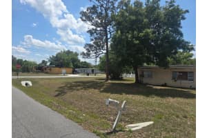 8324 DAWN DR, ORLANDO, FL 32809 - MLS#MFRS5150357