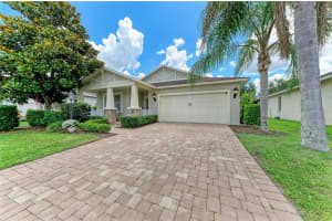 11960 FOREST PARK CIRCLE, BRADENTON, FL 34211 - MLS#MFRS5150394