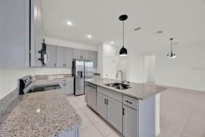 811 RICHMOND ESTATE AVENUE, HAINES CITY, FL 33844 - MLS#MFRS5150828