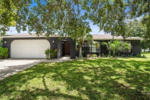 1177 Liza St, ST CLOUD