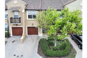3660 IDITAROD LANE, ORLANDO, FL 32839 - MLS#MFRS5151289