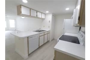 2010 ROYAL BAY BOULEVARD, KISSIMMEE, FL 34746 - MLS#MFRS5151472