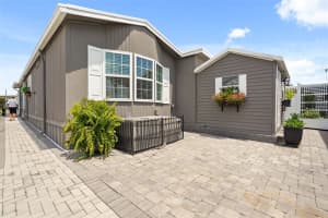 131 CENTER CREST BOULEVARD, DAVENPORT, FL 33837 - MLS#MFRS5152266