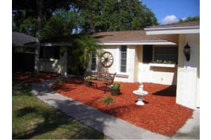 2027 W Leewynn Dr, Sarasota, FL 34240, Sold 06/02/14