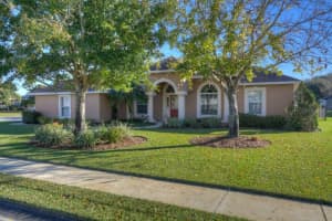 318 Winona Ct, Auburndale, FL 33823, Sold 04/17/15