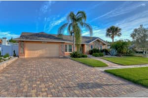 1601 Shady Leaf Dr, Valrico, FL 33596, Sold 06/15/15