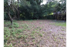 2038 Gregory Dr, Tampa, FL 33613, Sold 01/07/16